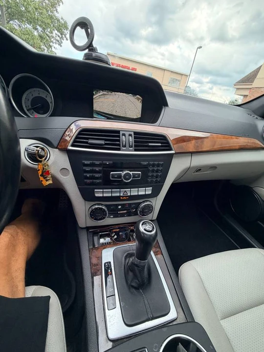 2012 Mercedes-Benz W204 C-Class - Image 5 of 21