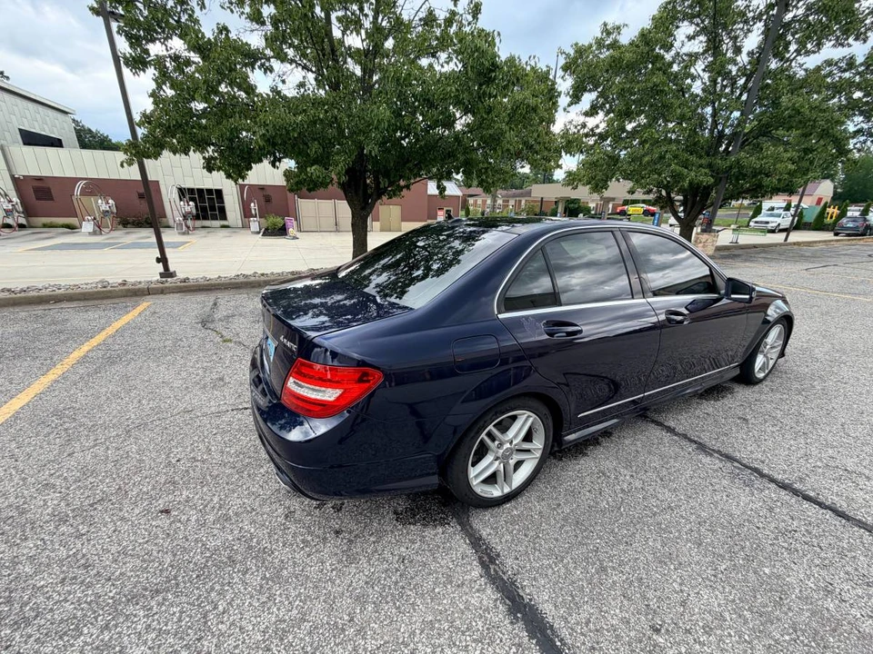 2012 Mercedes-Benz W204 C-Class - Image 8 of 21