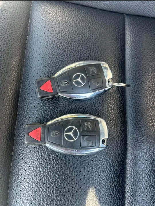 2012 Mercedes-Benz W204 C-Class - Image 3 of 5