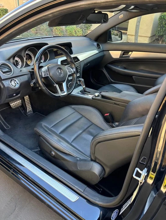 2012 Mercedes-Benz W204 C-Class - Image 2 of 5