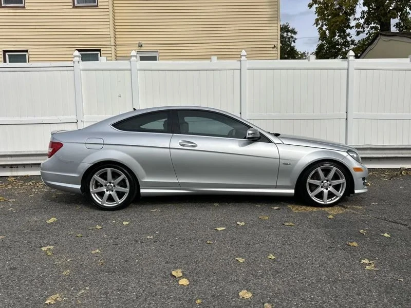2012 Mercedes-Benz W204 C-Class - Image 8 of 12