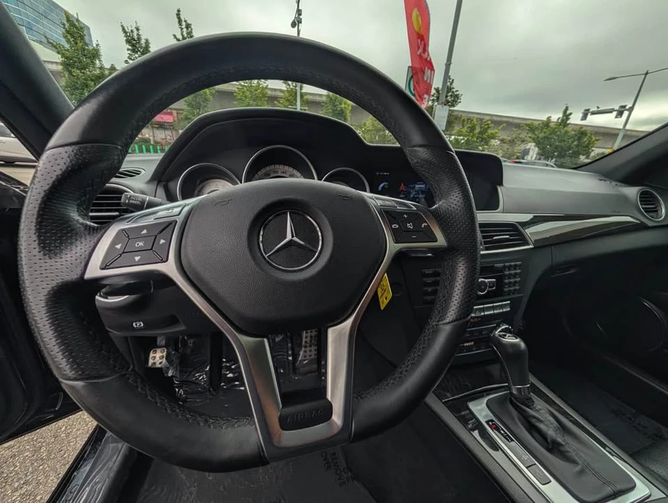 2012 Mercedes-Benz W204 C-Class - Image 13 of 20