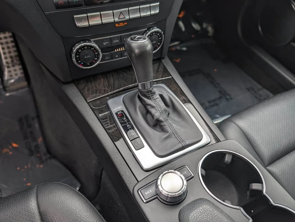 2012 Mercedes-Benz W204 C-Class - Image 11 of 20