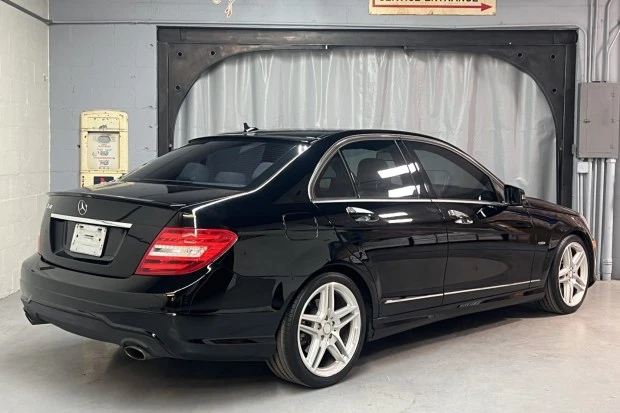 2012 Mercedes-Benz W204 C-Class - Image 2 of 8
