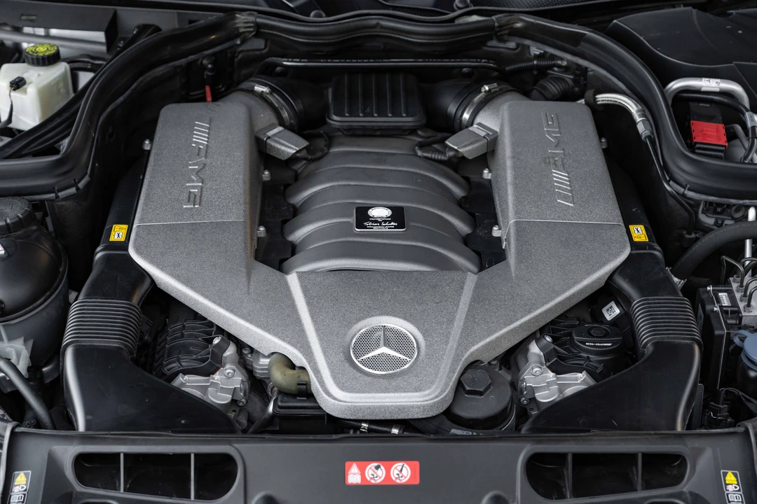 2012 Mercedes-Benz C63 AMG Black Series - Image 5 of 16