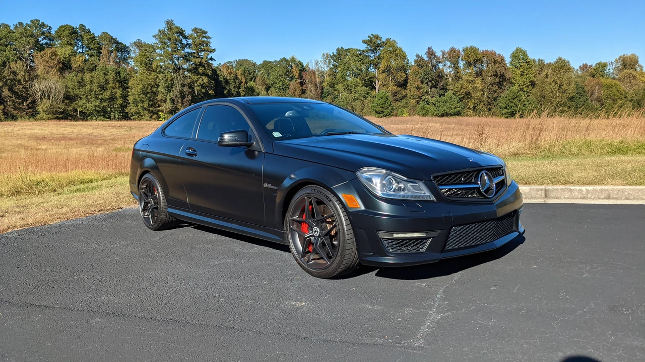 2012 Mercedes-Benz W204 C 63 AMG - Image 13 of 14