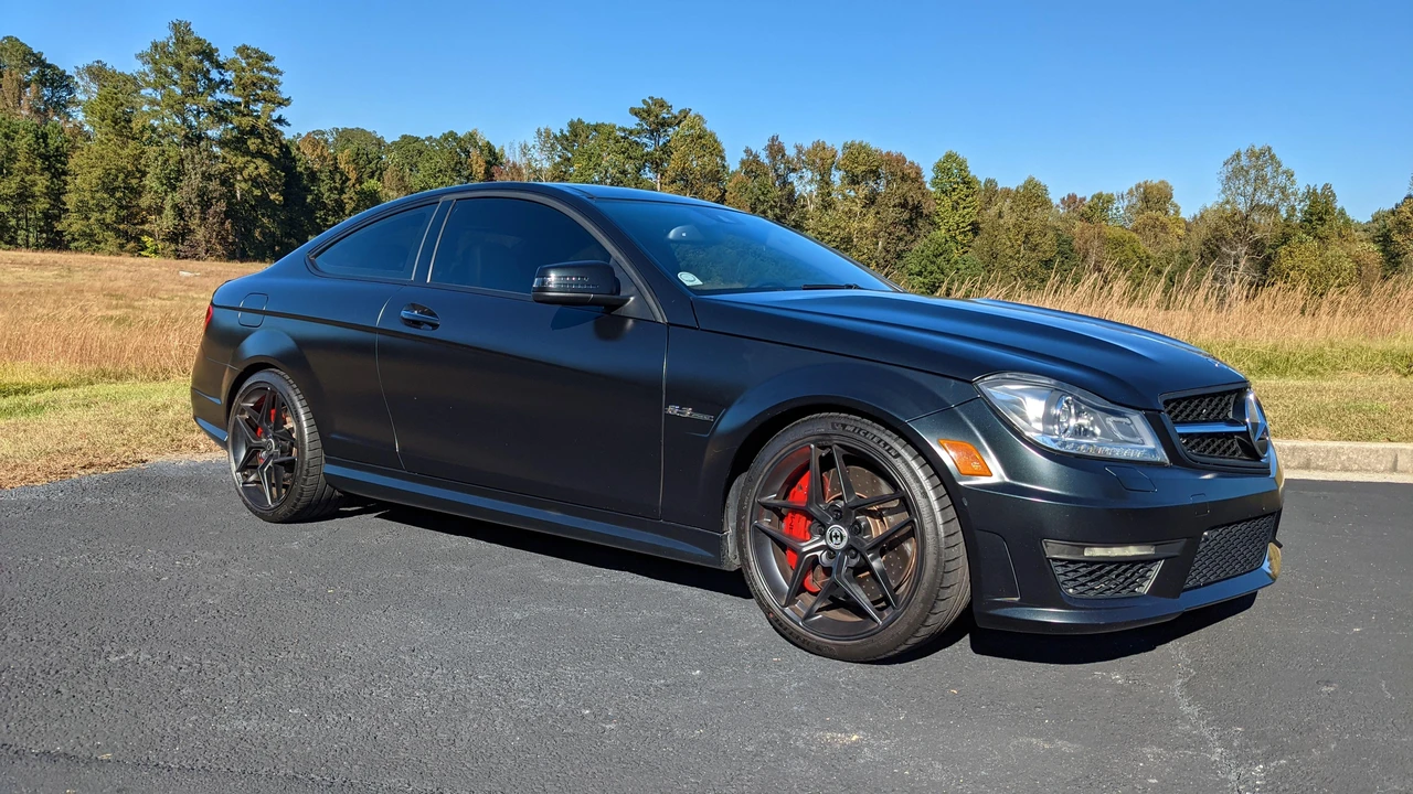 2012 Mercedes-Benz W204 C 63 AMG - Image 12 of 14
