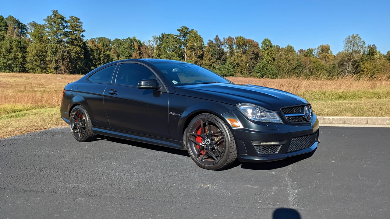 2012 Mercedes-Benz W204 C 63 AMG - Image 11 of 14