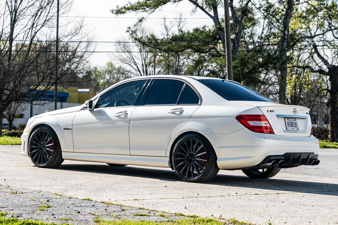 2012 Mercedes-Benz W204 C 63 AMG - Image 8 of 31