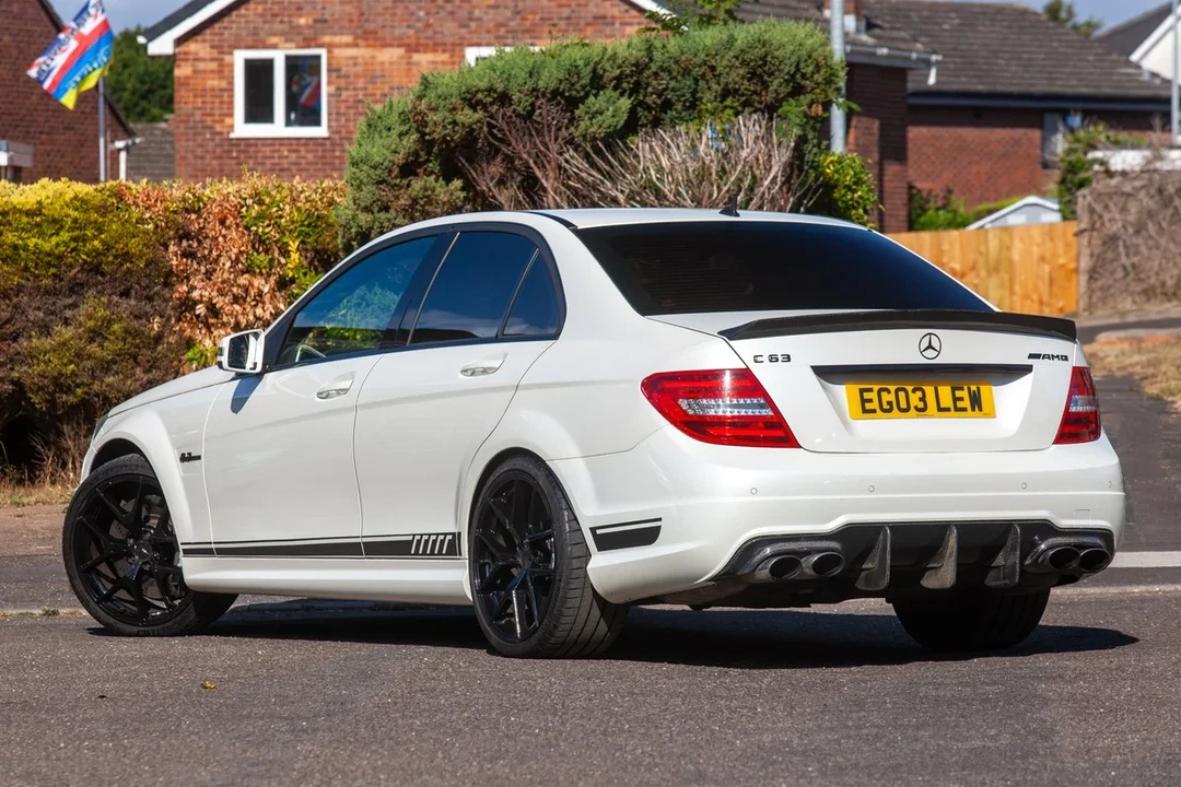 2012 Mercedes-Benz W204 C 63 AMG - Image 7 of 30