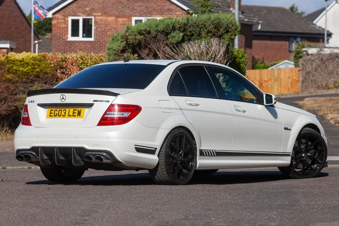 2012 Mercedes-Benz W204 C 63 AMG - Image 9 of 30