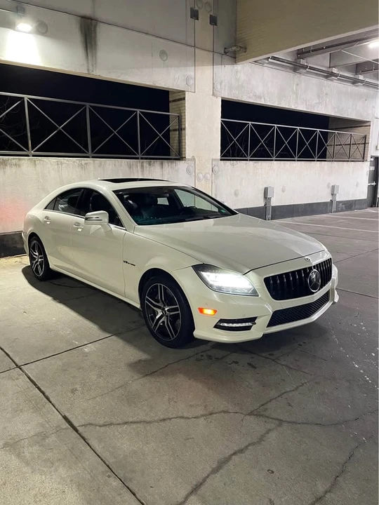 2012 Mercedes-Benz C218 CLS-Class - Image 9 of 19