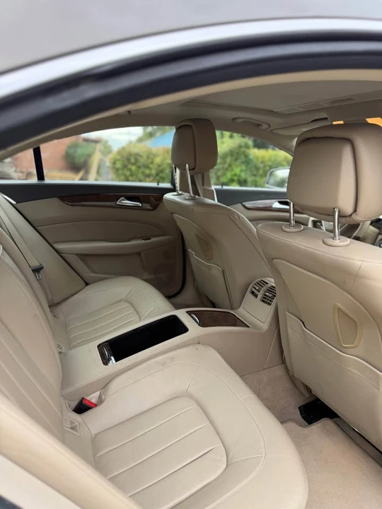 2012 Mercedes-Benz C218 CLS-Class - Image 7 of 11