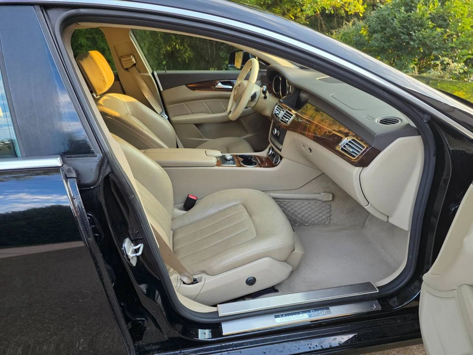 2012 Mercedes-Benz C218 CLS-Class - Image 17 of 24