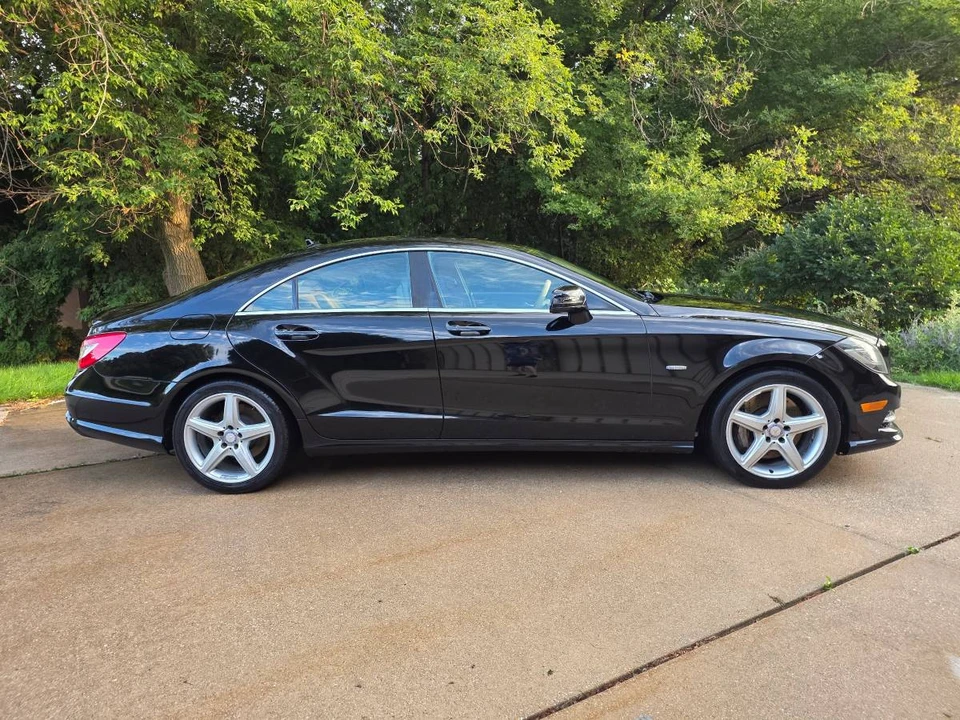 2012 Mercedes-Benz C218 CLS-Class - Image 8 of 24