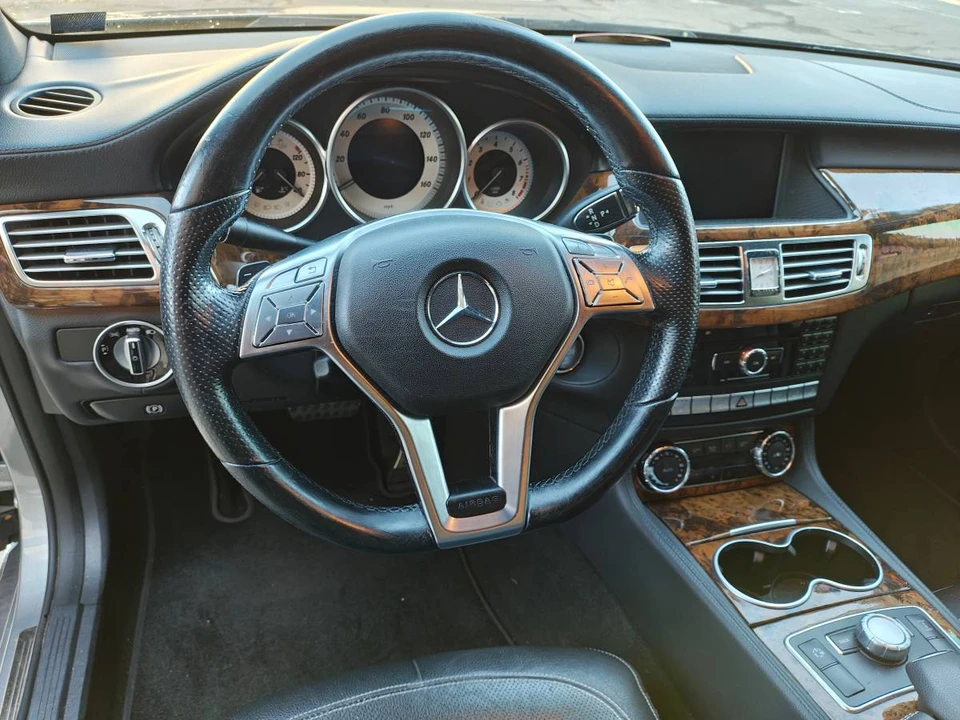 2012 Mercedes-Benz C218 CLS-Class - Image 8 of 13