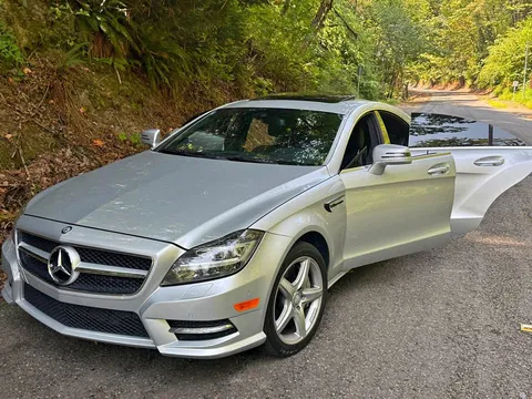 2012 Mercedes-Benz CLS 550 4MATIC Coupe 4D