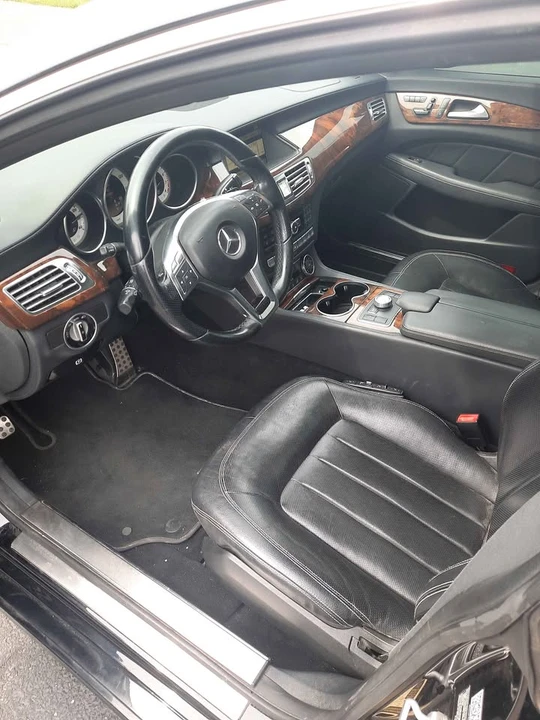 2012 Mercedes-Benz C218 CLS-Class - Image 9 of 17