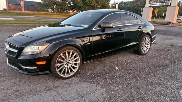 2012 Mercedes-Benz CLS 550 4MATIC Coupe 4D