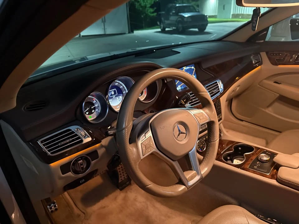 2012 Mercedes-Benz C218 CLS-Class - Image 11 of 18