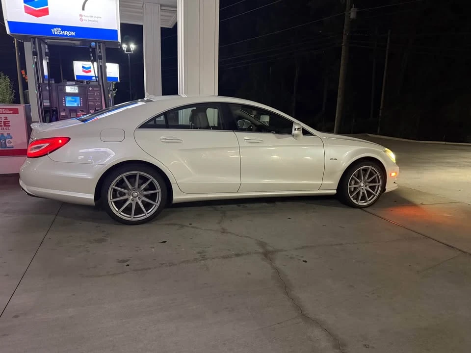 2012 Mercedes-Benz C218 CLS-Class - Image 9 of 18