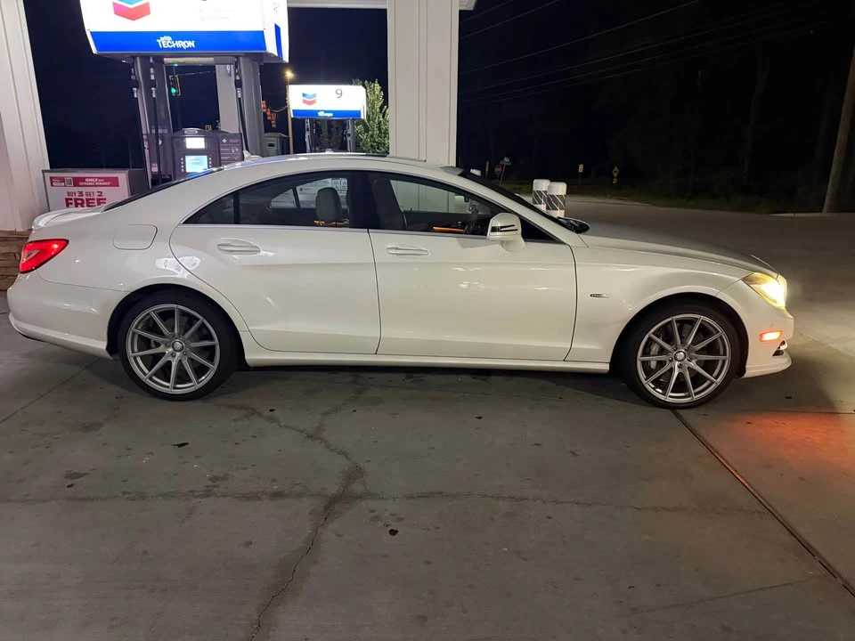 2012 Mercedes-Benz C218 CLS-Class - Image 8 of 18