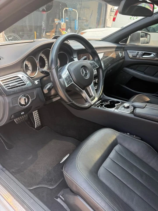 2012 Mercedes-Benz C218 CLS-Class - Image 11 of 17