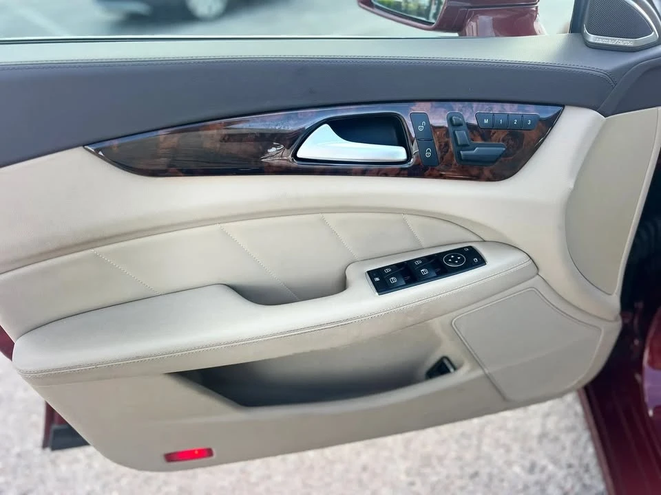2012 Mercedes-Benz C218 CLS-Class - Image 8 of 20