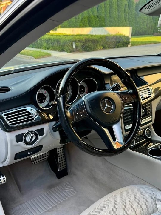 2012 Mercedes-Benz C218 CLS-Class - Image 10 of 15
