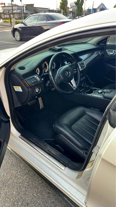 2012 Mercedes-Benz C218 CLS-Class - Image 10 of 16