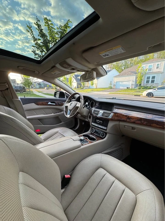 2012 Mercedes-Benz C218 CLS-Class - Image 11 of 18