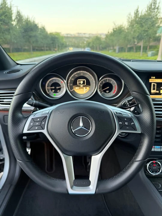 2012 Mercedes-Benz C218 CLS-Class - Image 10 of 20