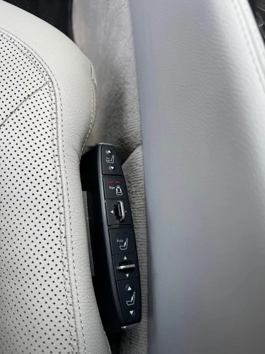 2012 Mercedes-Benz C218 CLS-Class - Image 10 of 10