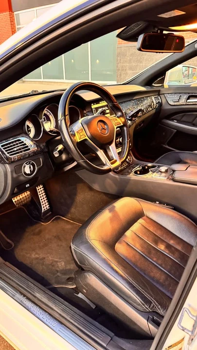 2012 Mercedes-Benz C218 CLS-Class - Image 2 of 13