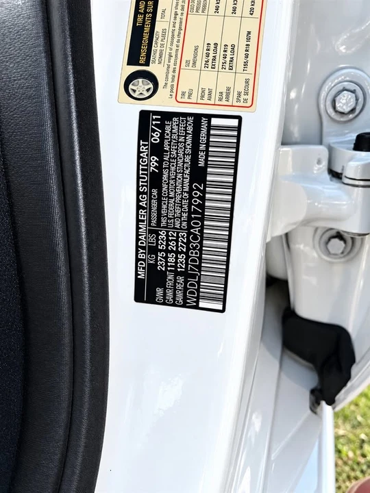 2012 Mercedes-Benz C218 CLS-Class - Image 9 of 16
