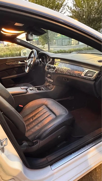 2012 Mercedes-Benz C218 CLS-Class - Image 9 of 13