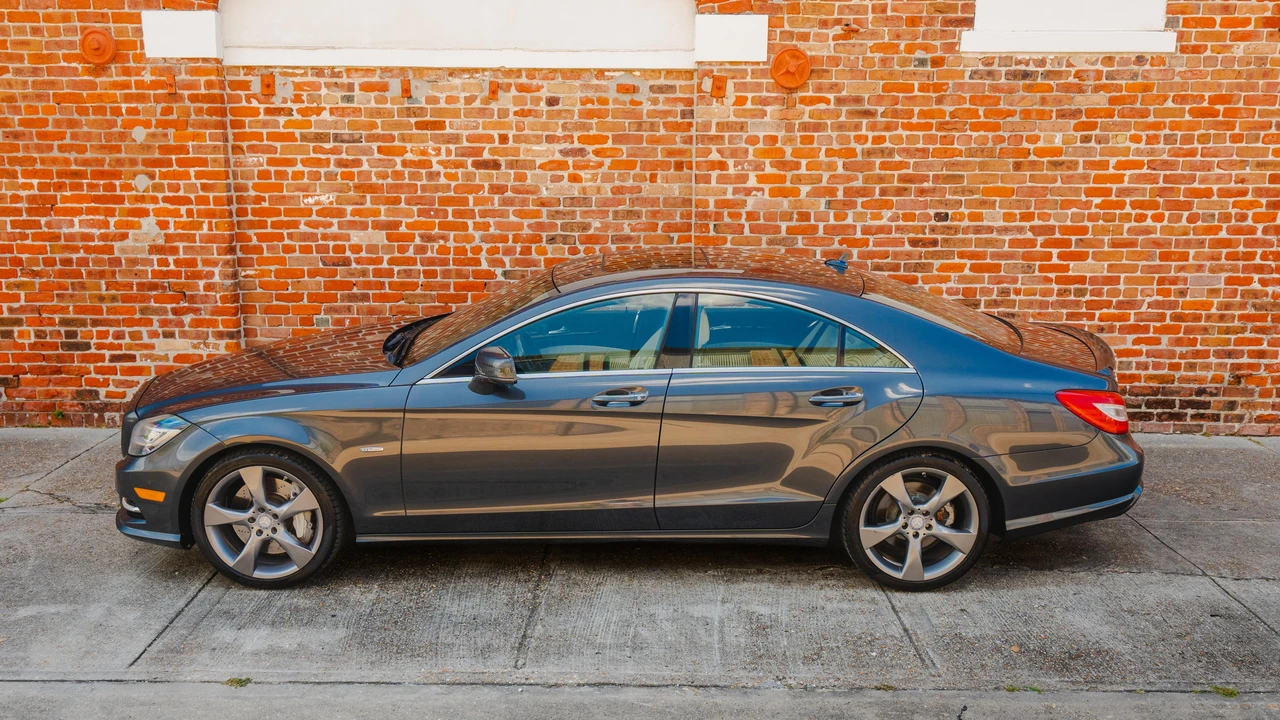 2012 Mercedes-Benz C218 CLS-Class - Image 9 of 31