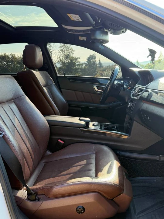 2012 Mercedes-Benz W212 E-Class - Image 6 of 14