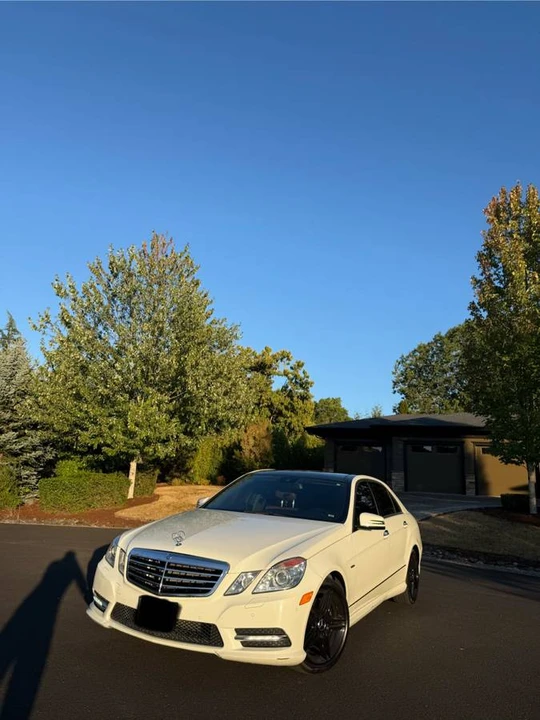 2012 Mercedes-Benz W212 E-Class - Image 2 of 14