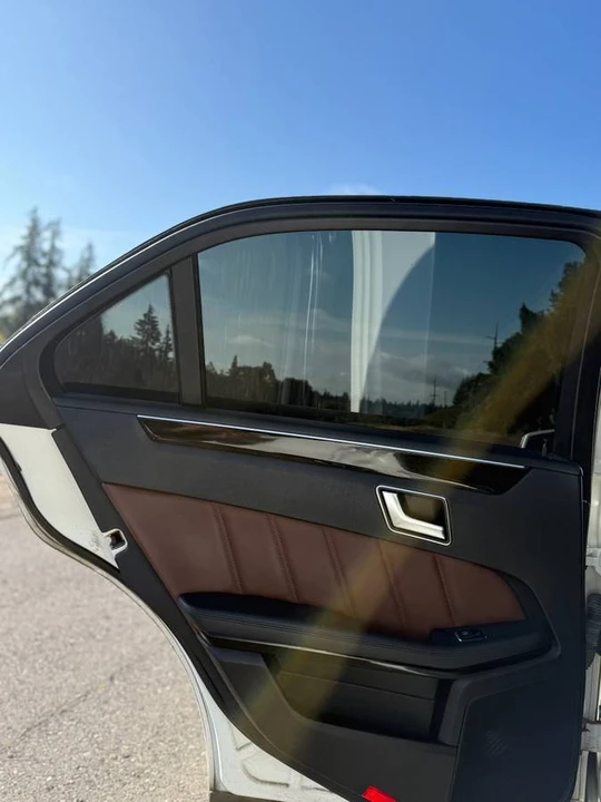 2012 Mercedes-Benz W212 E-Class - Image 8 of 14