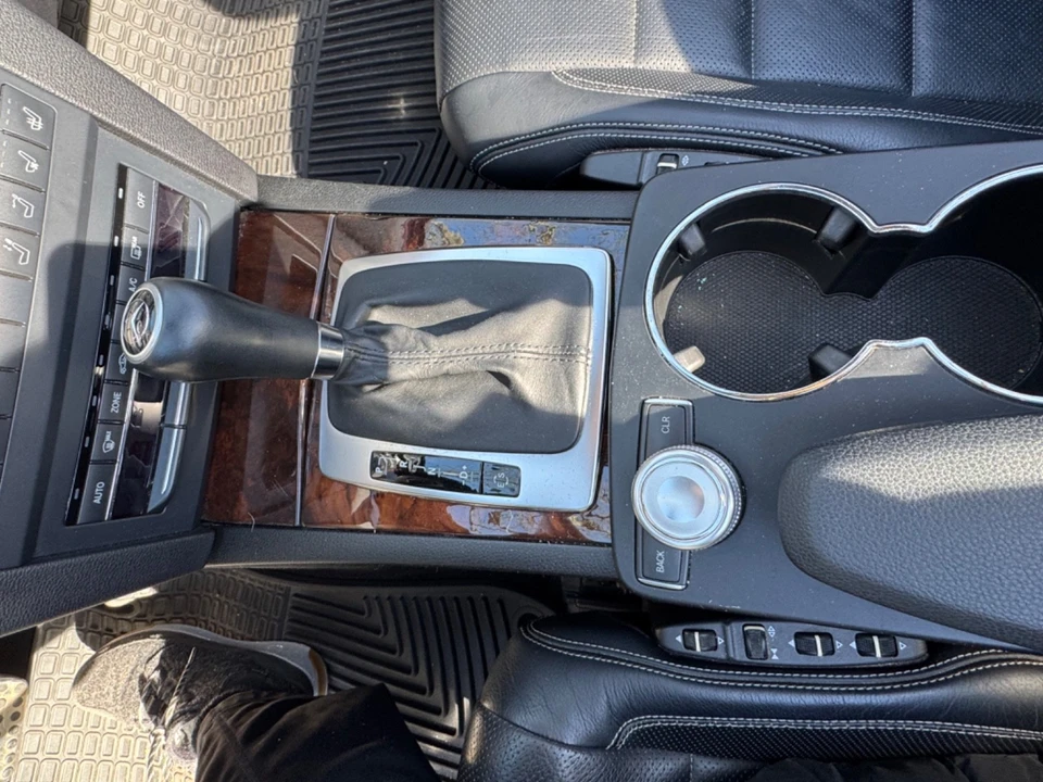 2012 Mercedes-Benz W212 E-Class - Image 13 of 21