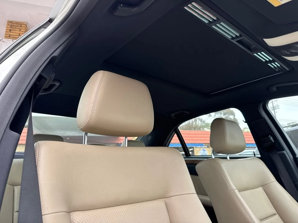2012 Mercedes-Benz W212 E-Class - Image 10 of 20