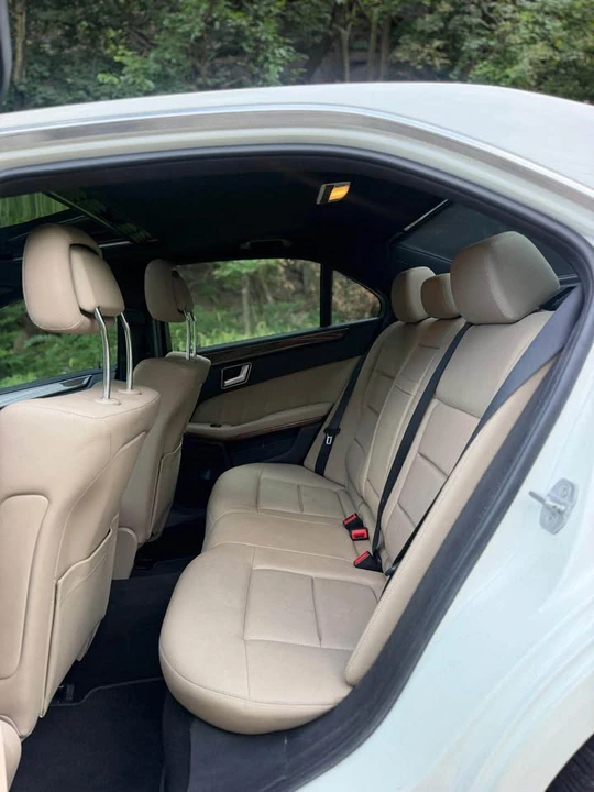 2012 Mercedes-Benz W212 E-Class - Image 12 of 18