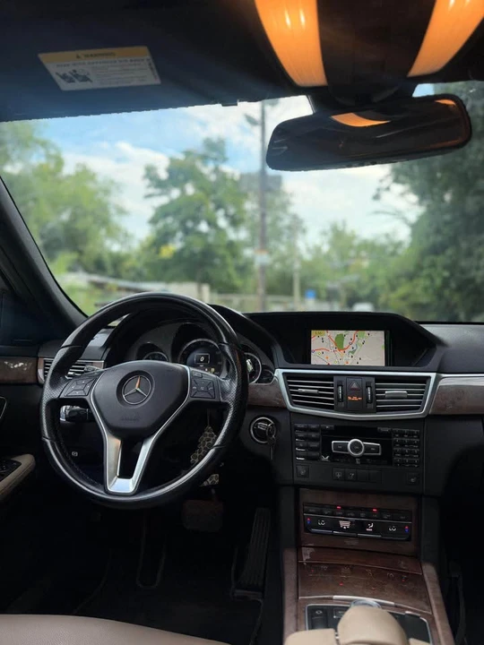 2012 Mercedes-Benz W212 E-Class - Image 7 of 18