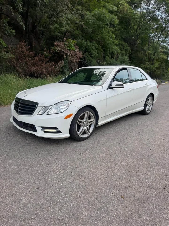 2012 Mercedes-Benz W212 E-Class - Image 3 of 18