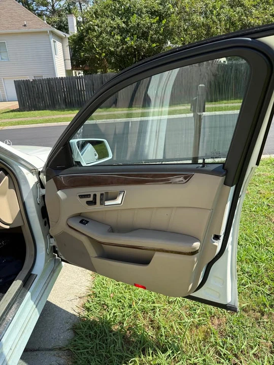 2012 Mercedes-Benz W212 E-Class - Image 9 of 19