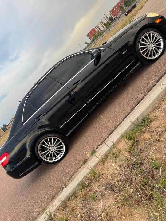 2012 Mercedes-Benz W212 E-Class - Image 3 of 13