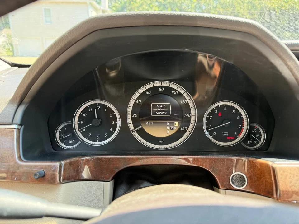 2012 Mercedes-Benz W212 E-Class - Image 12 of 19