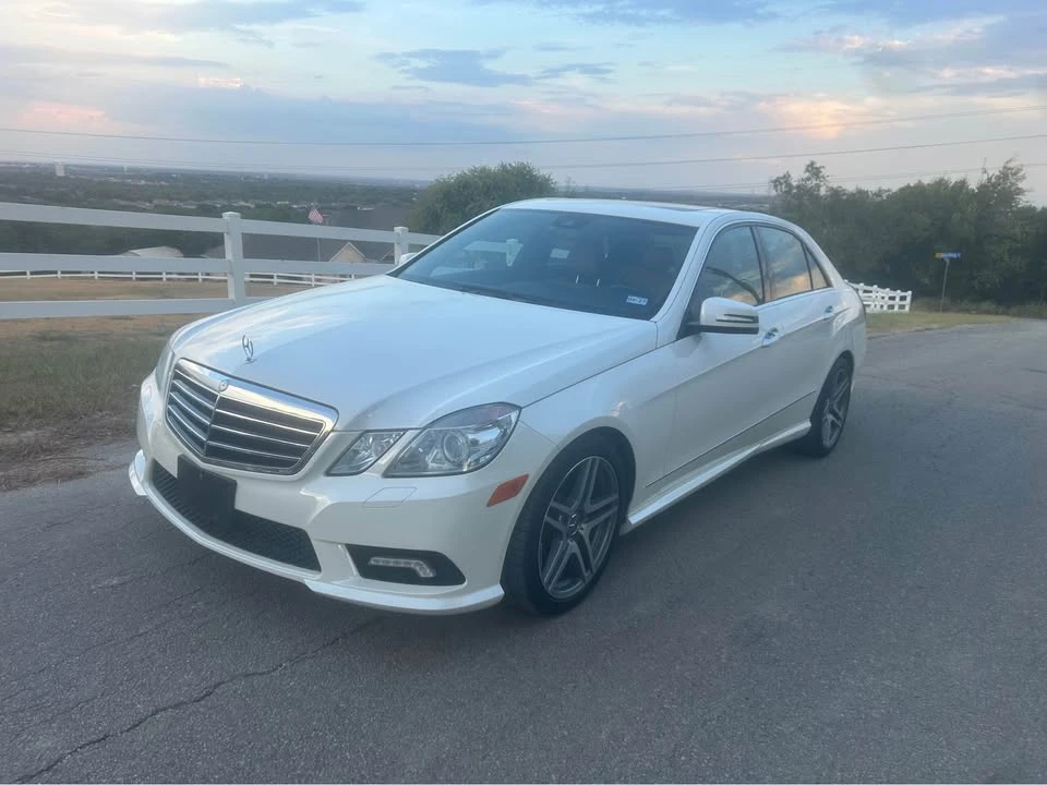 2012 Mercedes-Benz W212 E-Class - Image 9 of 16