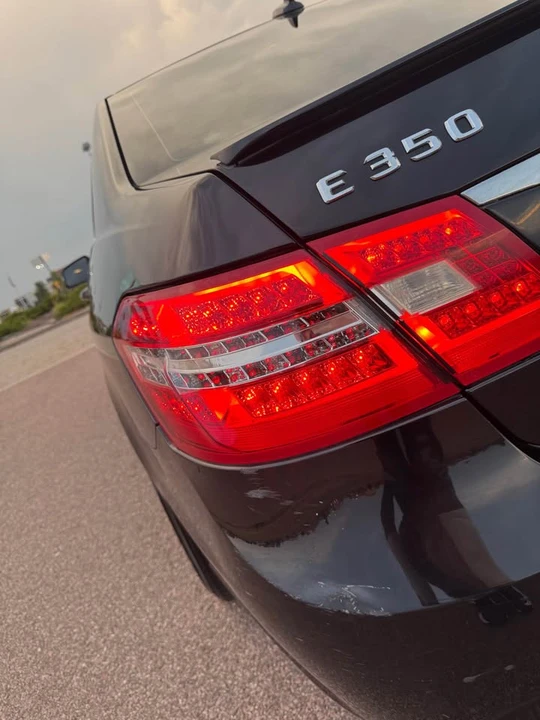 2012 Mercedes-Benz W212 E-Class - Image 11 of 13